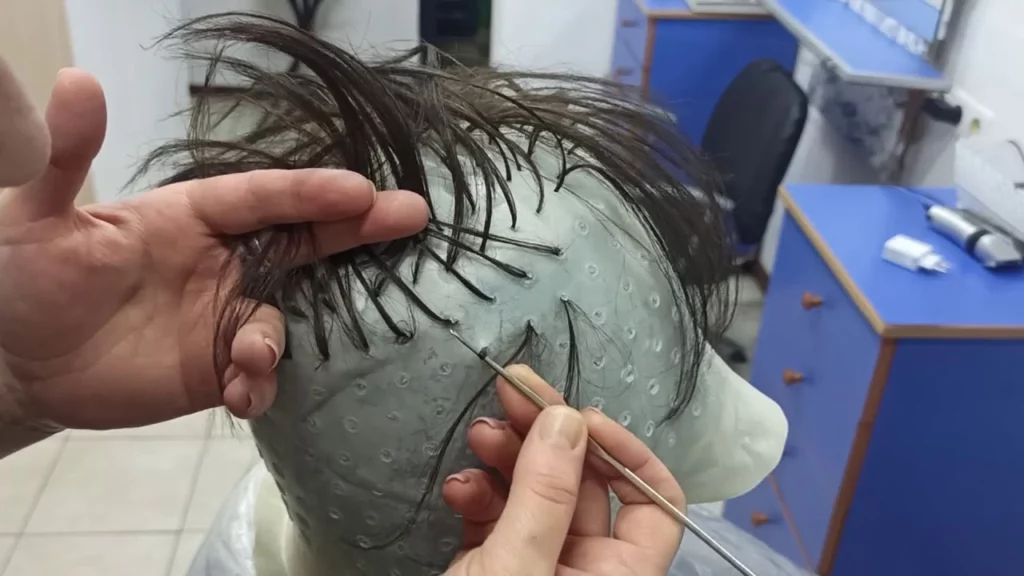 Техника мелирования через шапочку дома