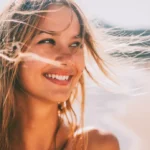 Уход за окрашенными волосами летом в жару